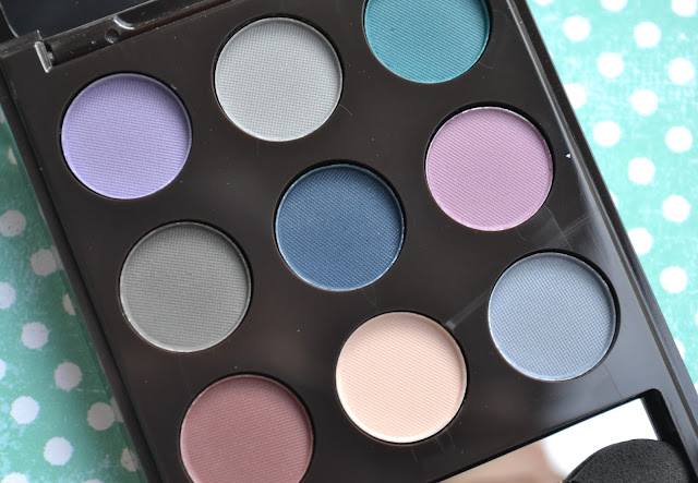 Avon mark On the Dot Palette Matte Review Swatches Makeup Look 