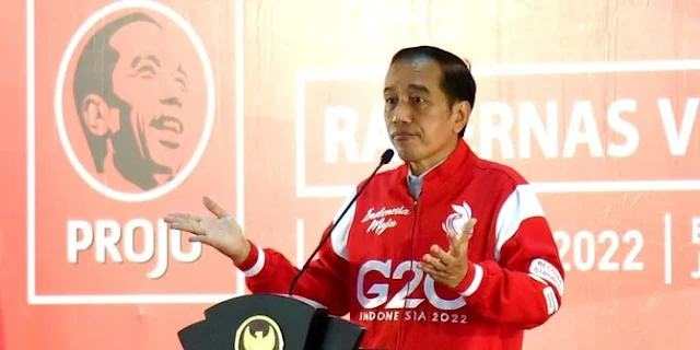 Tanggapi Pidato Jokowi di Rakernas Projo, Rocky Gerung: Beliau Masih Ingin Mencalonkan Diri Lagi