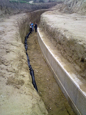 Ancient mound in Greece fuels heady speculation 