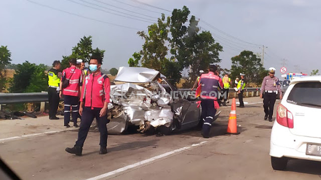 Kecelakaan beruntun 13 Kendaraan Tol Pejagan Brebes Akibat Kabut Asap Tebal