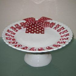 Red and White Cake Stand