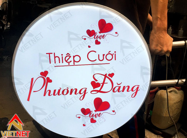 hop-den-mica-hut-noi-shop-thiep-cuoi-phuong-dang