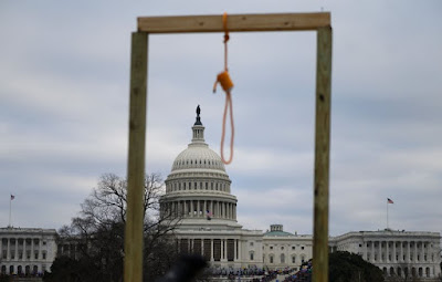 noose at the Capitol