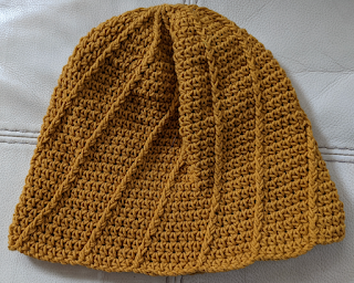 Reversible Cable Beanie - 2 : a free crochet pattern from Sweet Nothings Crochet