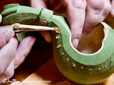 Gold leaf on a Dragon Kuksa