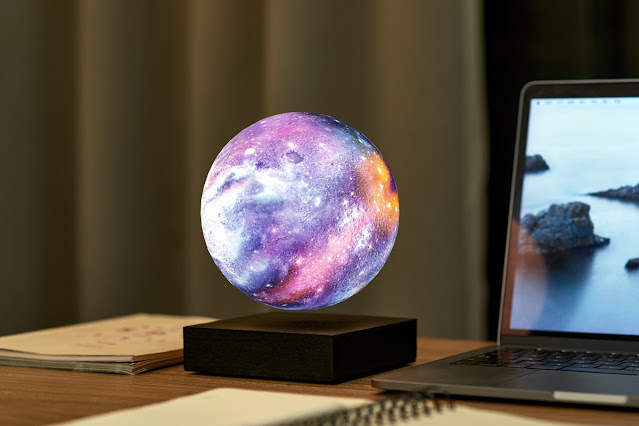 5 Beautiful Lights for Your Desk