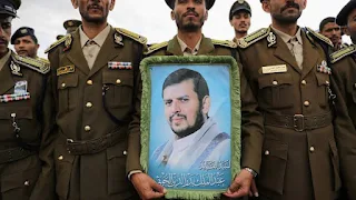 The Houthi leader announces that 54 ships have been targeted since the start of operations and threatens “surprises”