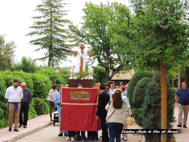 Más Imágenes de la Salida de la Cruz de Mayo