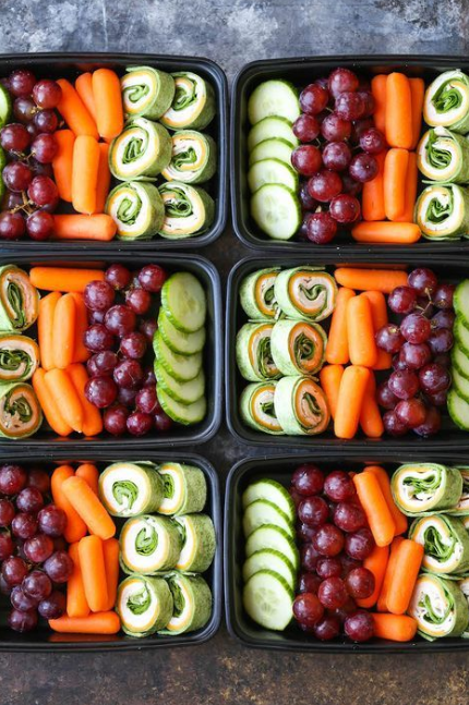 Prep your lunches for the week with these turkey spinach and cheese pinwheels! No more overpriced snacks and lunches!!!