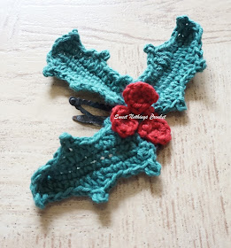 free crochet xmas motif pattern, free crochet hairclip pattern