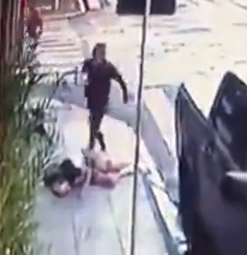 A CCTV footage making wave on the internet shows a woman identified as 19-year-old Letícia dos Santos Porto stabbing a man to death in front of a cafe in the city of Paranaguá, in Brazil. Leticia alleged the deceased, Guilherme Constanntino, 35, raped her as a child and he's also the father of her child. 
