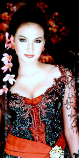 Kolkesi Kebaya Anne Avantie 2012 Model Kebaya Modern Terbaru