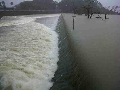 Flood in Metro Manila, Tropical Storm Haikui - La Mesa Dam