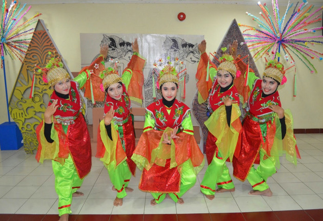 tari lenggang nyai betawi