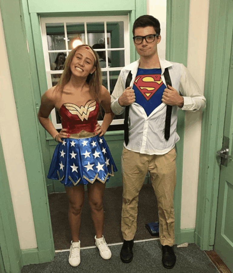 30+ TRENDY COLLEGE HALLOWEEN COSTUMES FOR 2020