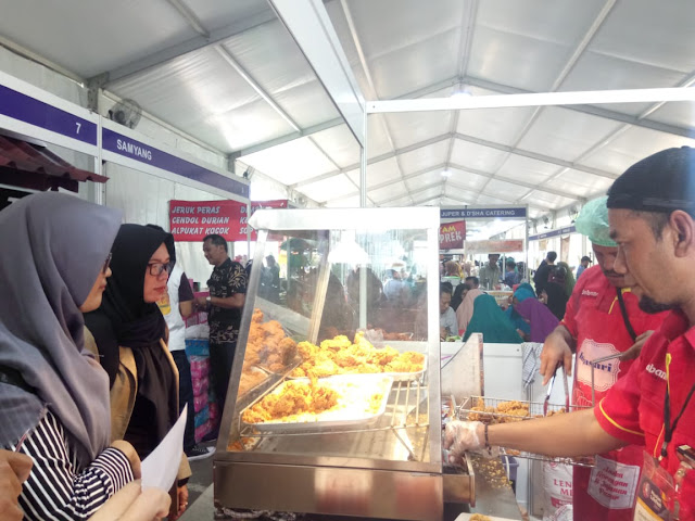 Makanan halal di muslim lifestyle festival