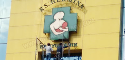 Hospital advertisement.  Hermina Banyumanik