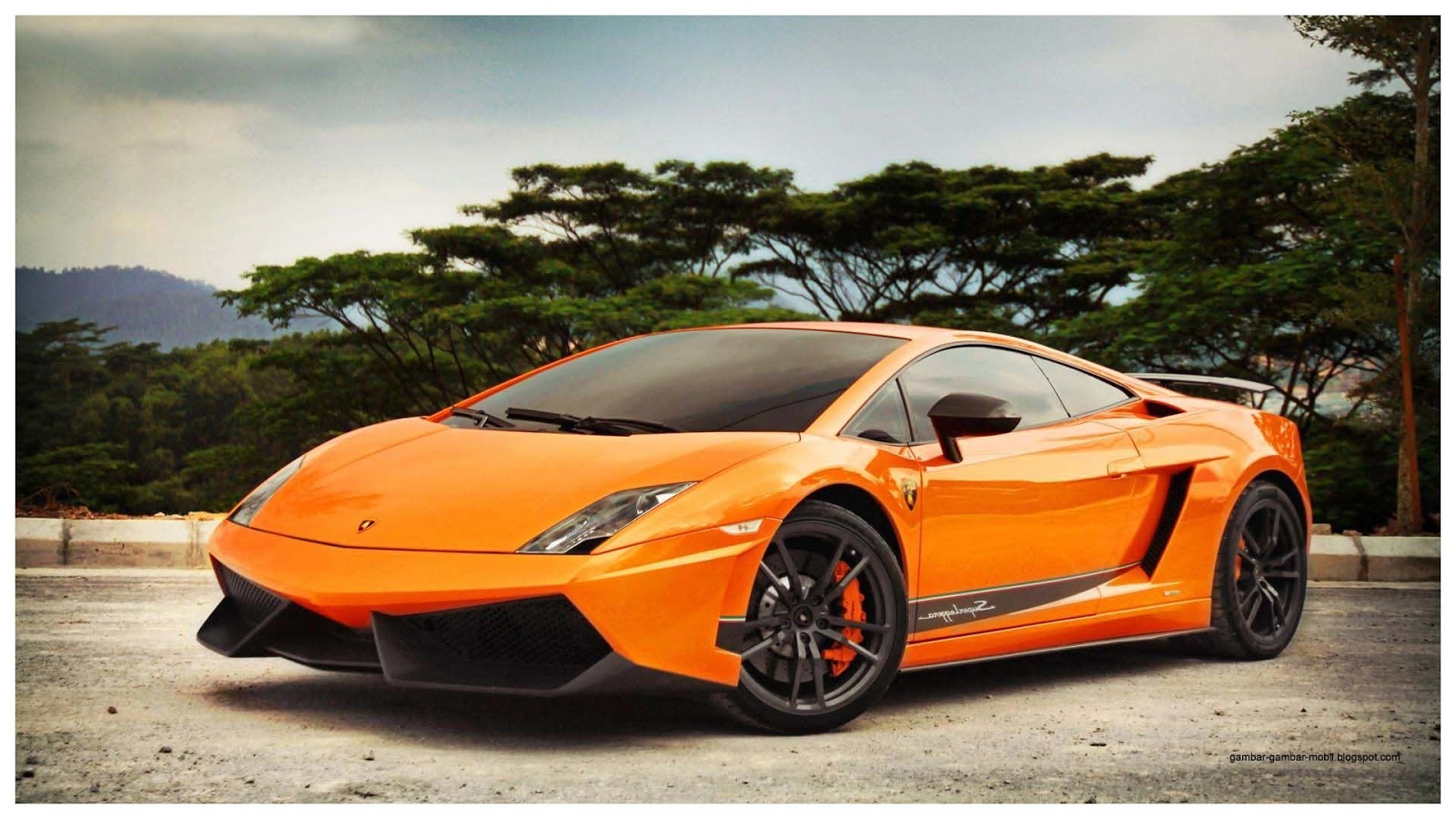 Mobil Lamborghini Supercar Dengan Pesona Dan Kecepatan Yang