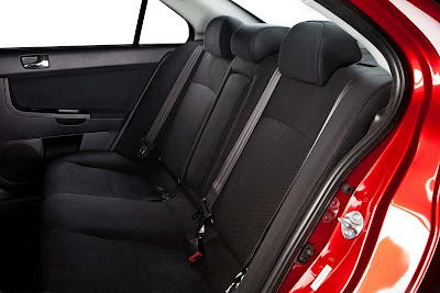 2010 Mitsubishi Lancer Evolution GSR Rear Seats Photo