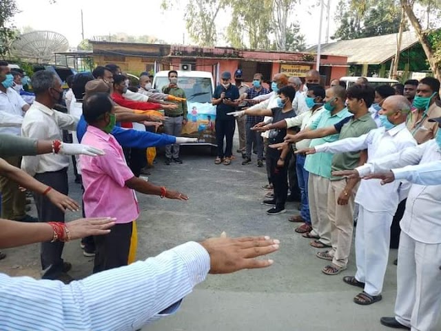 कलेक्ट्रेट परिसर को स्वच्छ कर मनाई गई गांधी जयंती,अपर कलेक्टर श्री पंचोली के नेतृत्व में अधिकारियों-कर्मचारियों ने