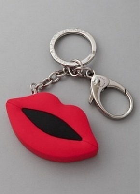 Lips USB flash drive