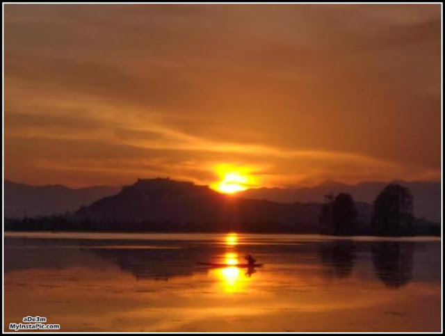 Beautiful Sunset View at Dal Lake Kashmir