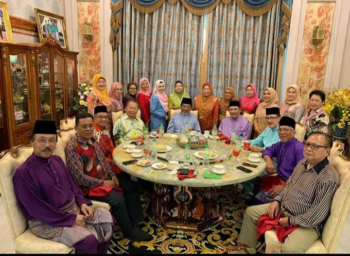  RUMAH TERBUKA  HARI RAYA ERATKAN SILATURAHIM Apa Yang 