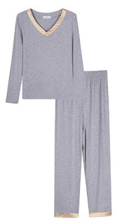 Coolmee Women's Pajamas V Neck Striped Sleepwear Long Sleeve Tops with Capri Pants Pj Set