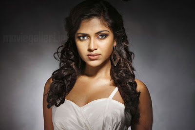 Amala Paul Hot