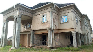 House for sale 6bedroom duplex in sapele road