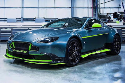 Aston Martin Vantage GT8 (2016) Front Side