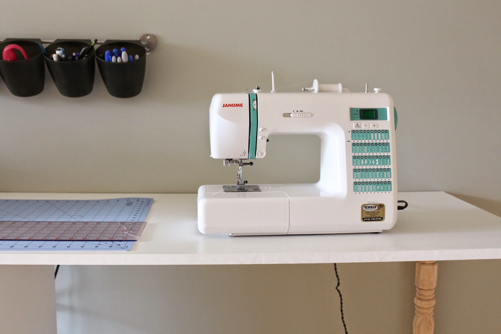 Zaaberry DIY IKEA Knockoff Sewing Table