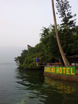 Hotel di Danau Toba