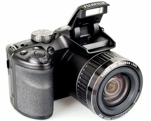 FujiFilm FinePix S4800. Digitalizer
