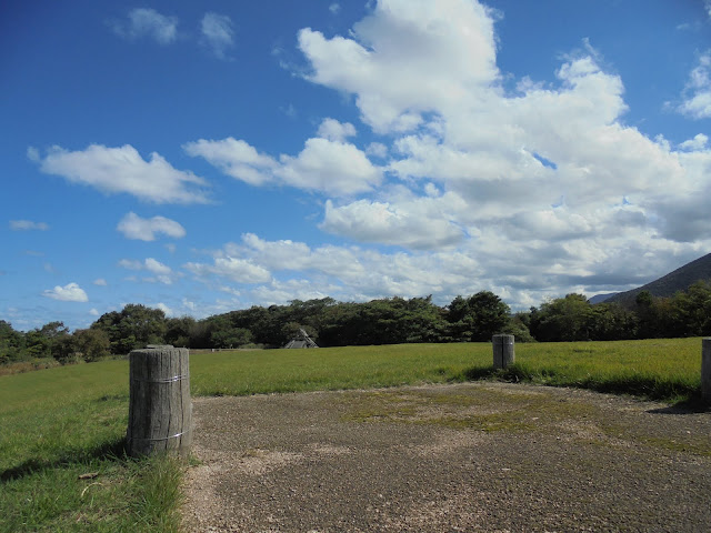 洞ノ原地区の芝生け広場