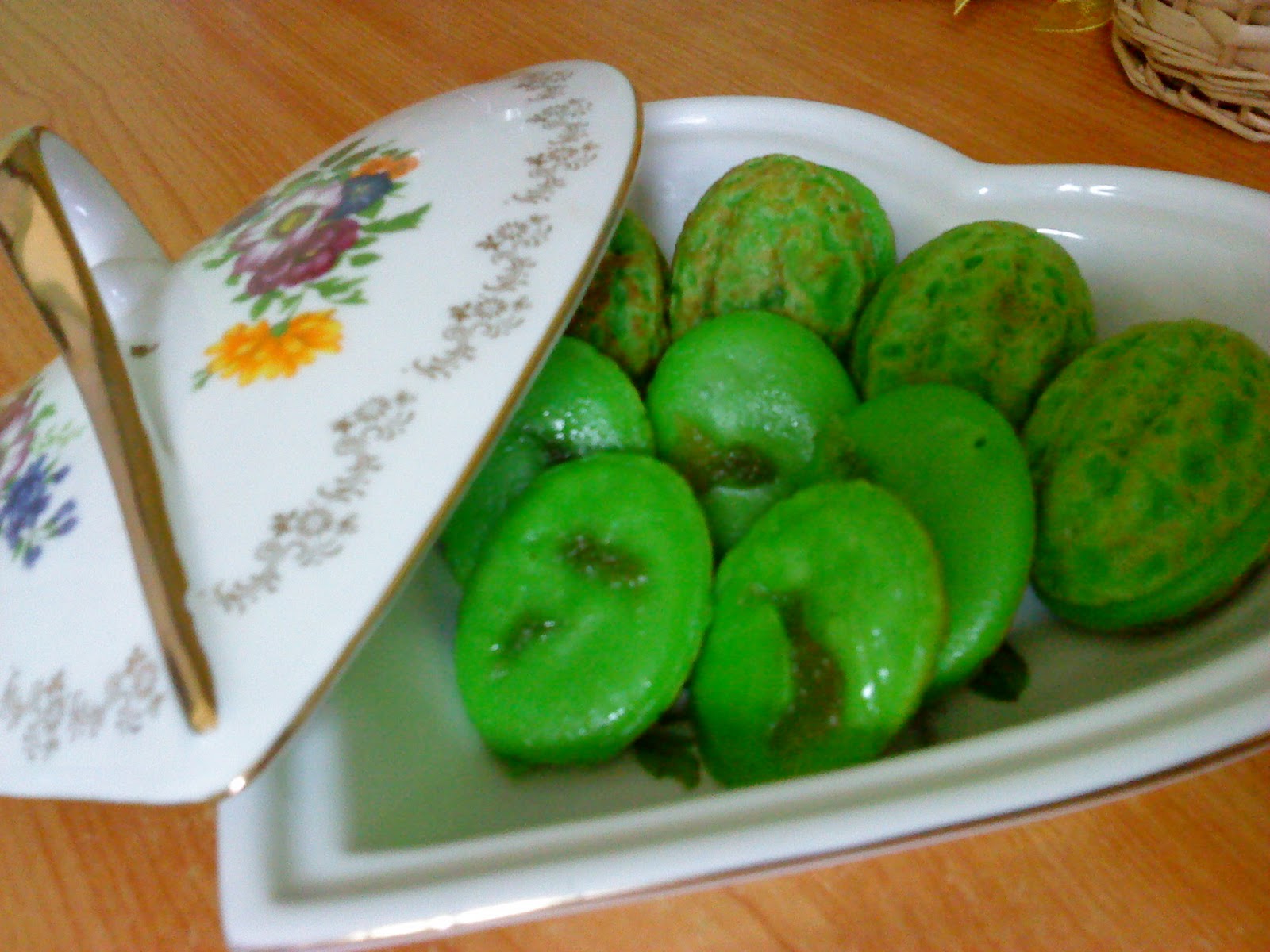 Acuan Kuih Donat - Resident Evil 7