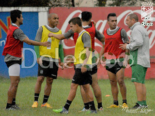 Oriente Petrolero - Alcides Peña - Thiago Dos Santos - Matheo Zoch - Carmelo Algarañaz - Diego Rodríguez - Roberto Pompei - DaleOoo.com página del Club Oriente Petrolero