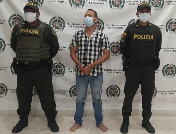 https://www.notasrosas.com/Policía Guajira captura hombre en Riohacha, por lesiones personales