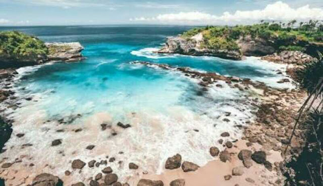 Lokasi tempat wisata secret beach nusa ceningan, bali