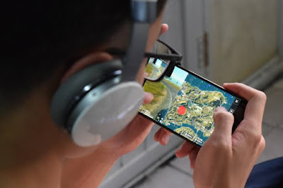 A gamer playing PUBG Mobile