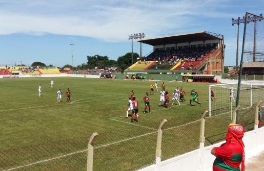 Muito calor e pouco futebol, Lusa empata sem gols em sua estreia na A2