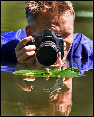 Photoseekers - Photos of Photographers Taking Photos Seen On www.coolpicturegallery.net