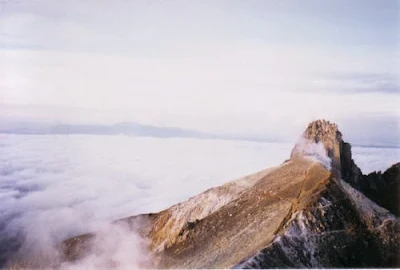 Puncak Gunung Sinabung