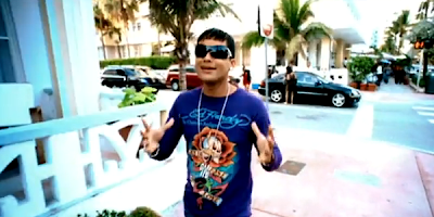 Makano - Dejame Entrar - Video Oficial - Official Music Video