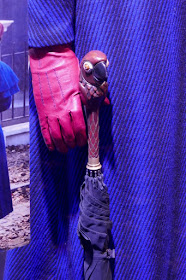 Mary Poppins Returns glove umbrella handle