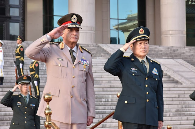 وزير الدفاع والإنتاج الحربى يعود إلى القاهرة بعد زيارة رسمية إلى الصين ...