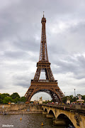 LA TORRE EIFFEL, PARÍS. Fue construida en 1889 para la Feria Mundial de . (img )