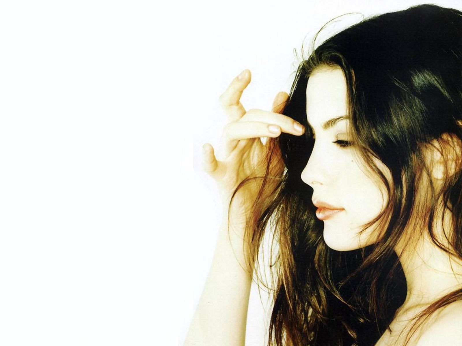 PIXHOME PHOTOS WALLPAPERS DOWNLOAD: Liv Tyler wallpapers, HQ photos ...