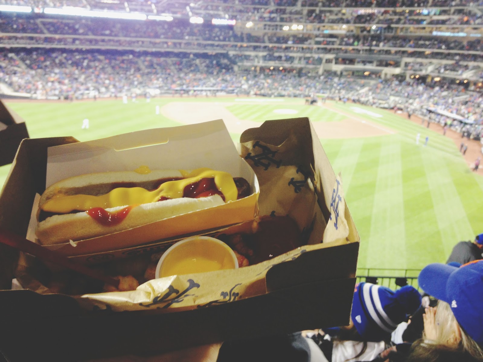 nyc travel mets world series food hot dog 16