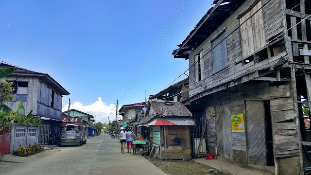 big old wooden houses at Lapinig, Northern Samar